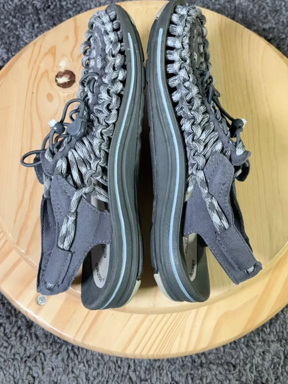 Keen uneek sandals